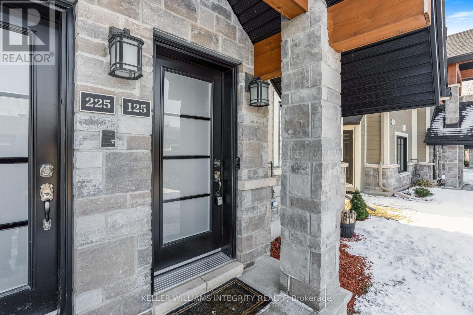 125 - 292 Masters Lane, Clarence-Rockland, Ontario  K4K 0K5 - Photo 3 - X12042905