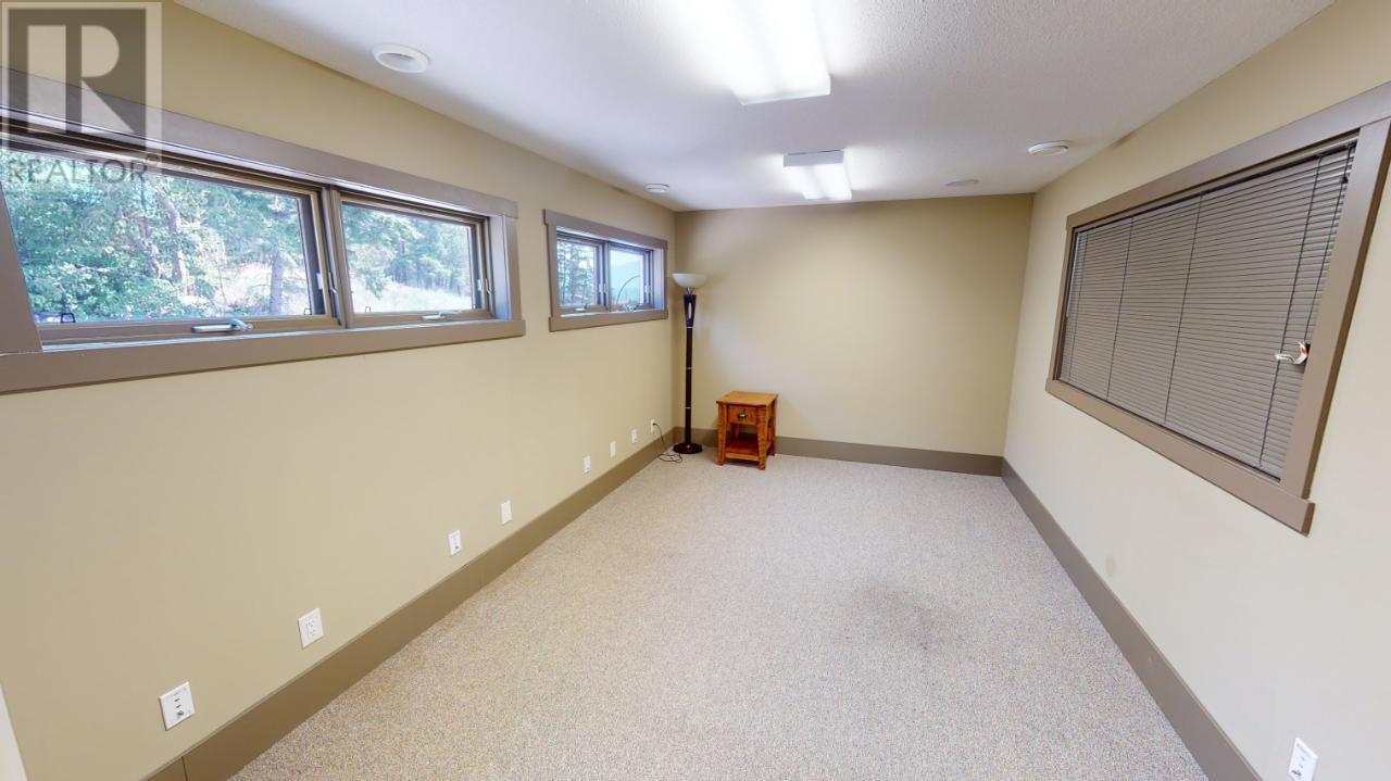 4930 93 Highway, Radium Hot Springs, British Columbia  V0A 1M0 - Photo 16 - 10340181