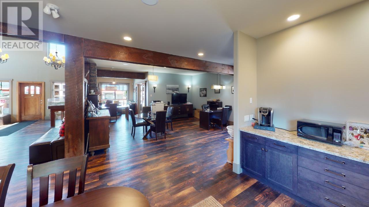 4930 93 Highway, Radium Hot Springs, British Columbia  V0A 1M0 - Photo 24 - 10340181