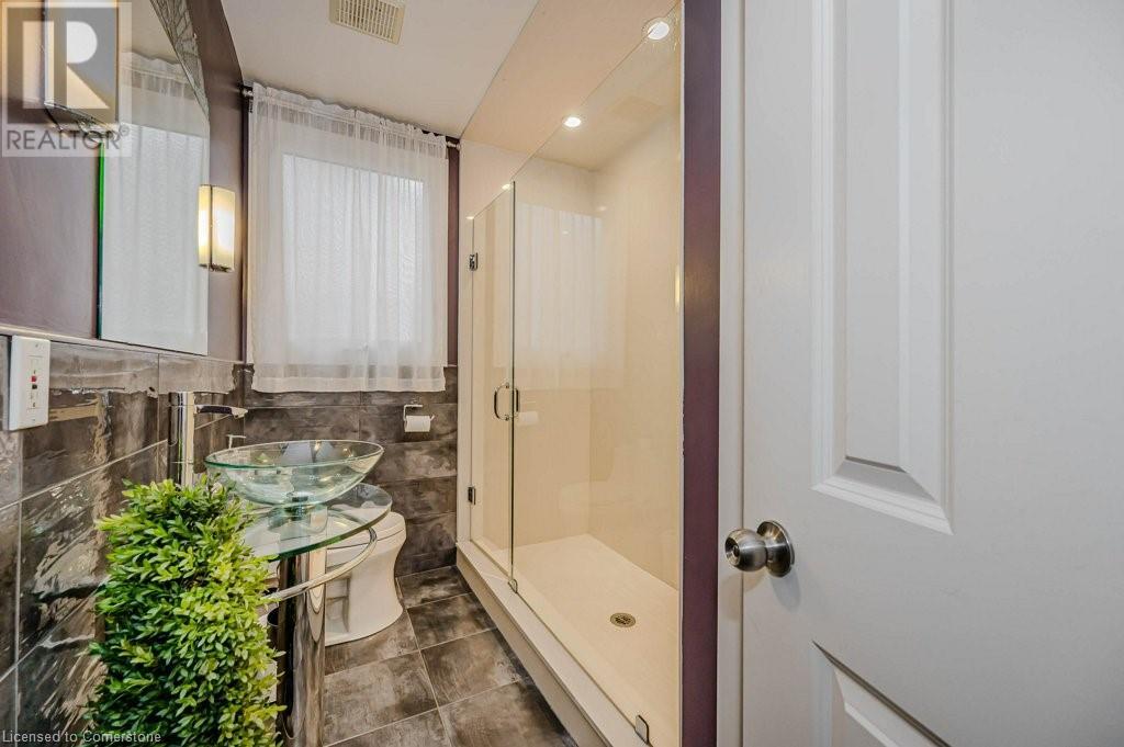 957 Sanford Drive, Burlington, Ontario  L7T 3G7 - Photo 20 - 40700267