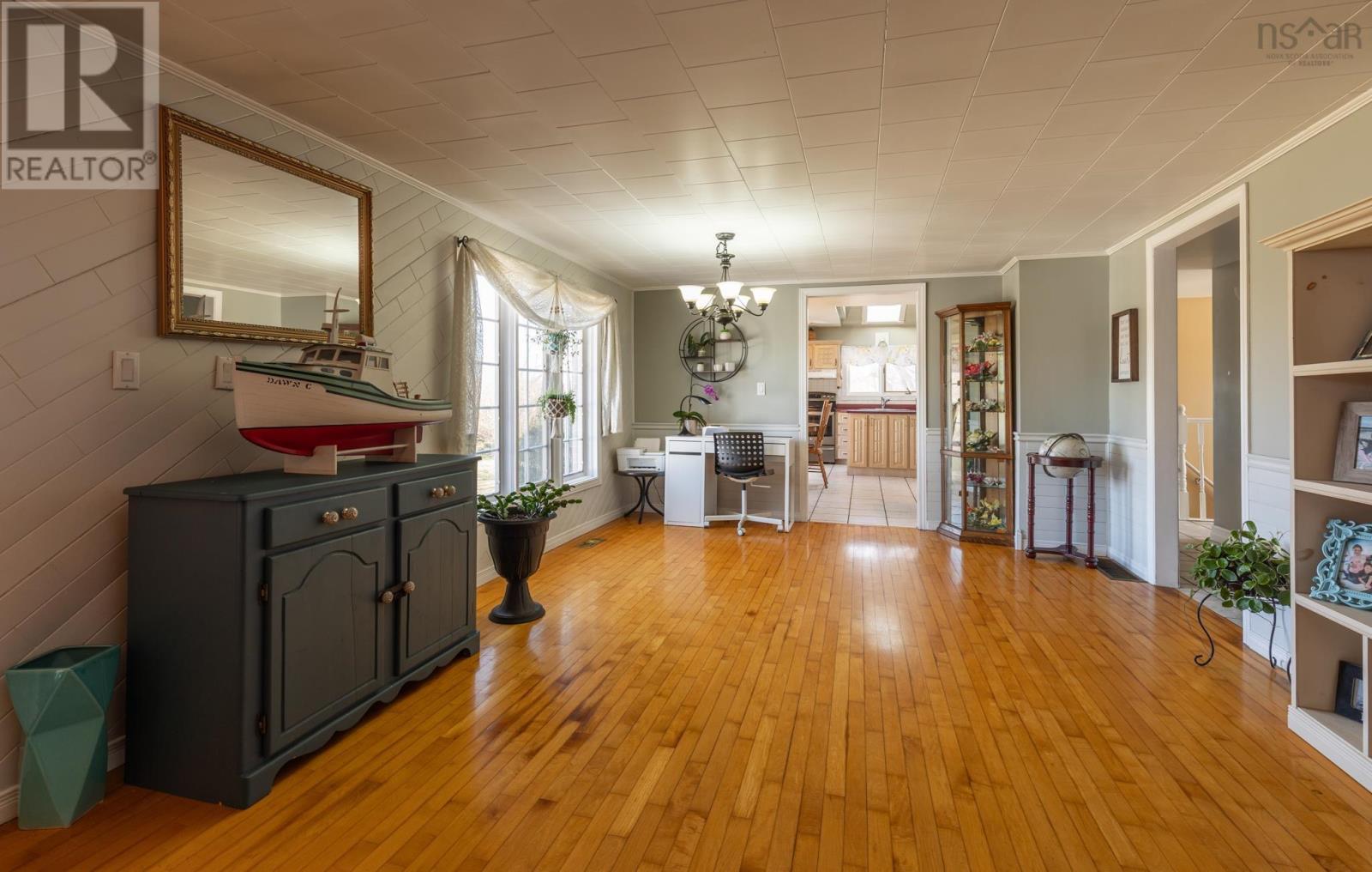 81 Chemin Des Cottreau Road, Wedgeport, Nova Scotia  B0W 3P0 - Photo 10 - 202505877