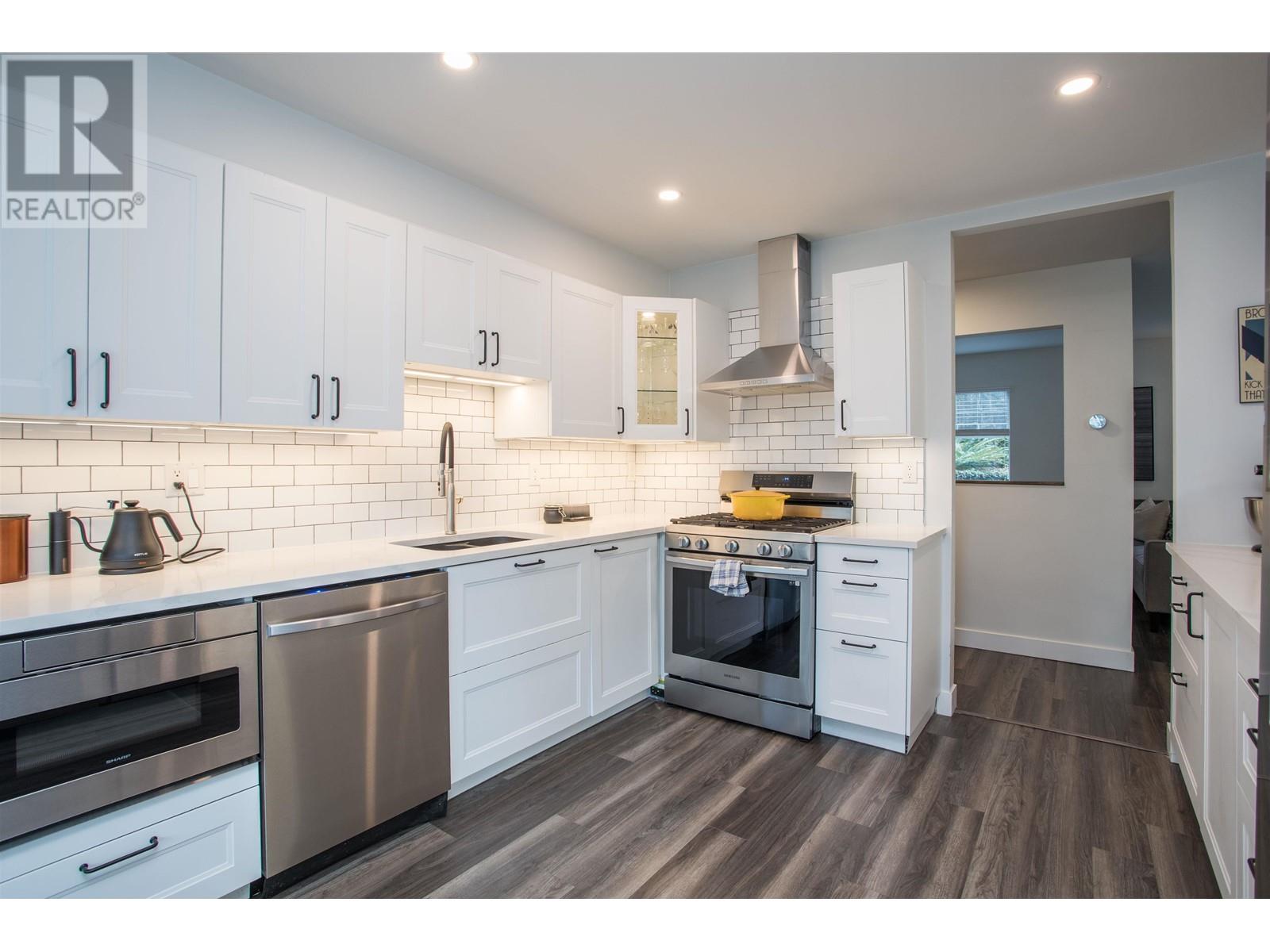 13 1140 Falcon Drive, Coquitlam, British Columbia  V3E 2J6 - Photo 8 - R2981864