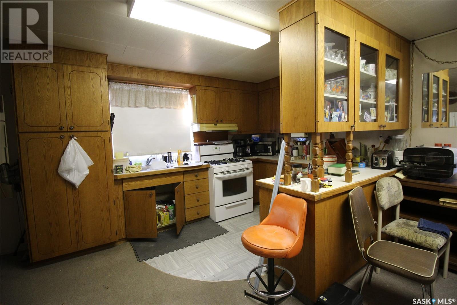 Property at 216 2nd STREET E image 3
