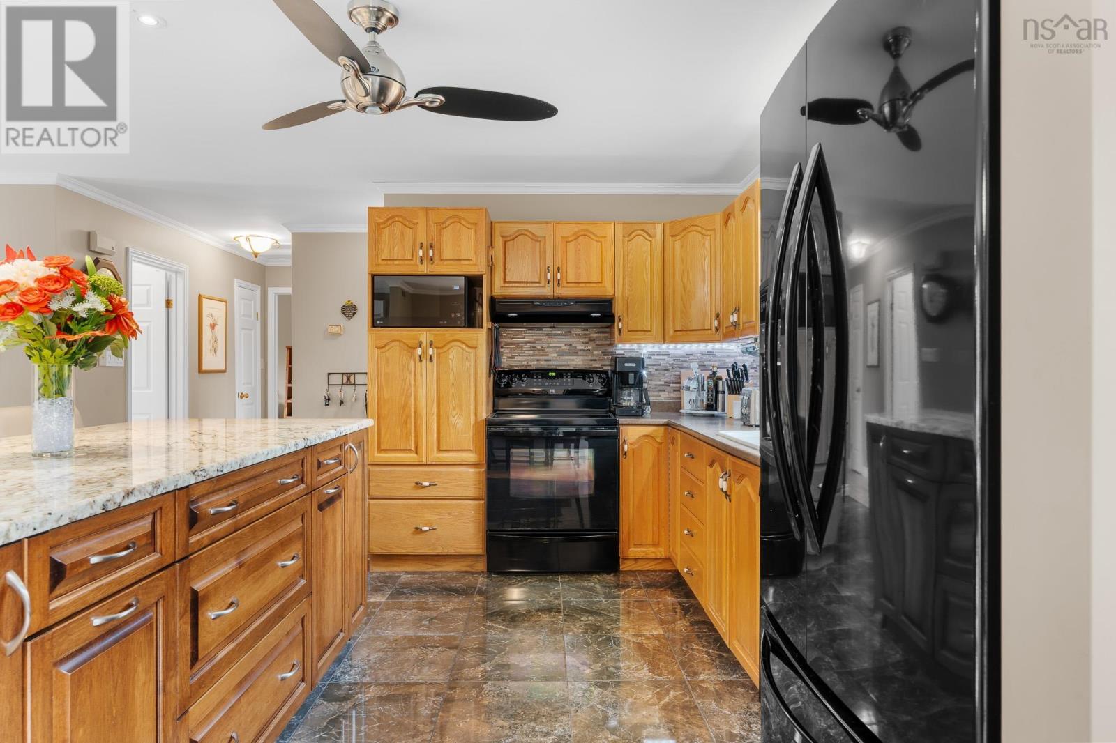 8 Cumberland Way, Windsor Junction, Nova Scotia  B2T 1H4 - Photo 20 - 202505874