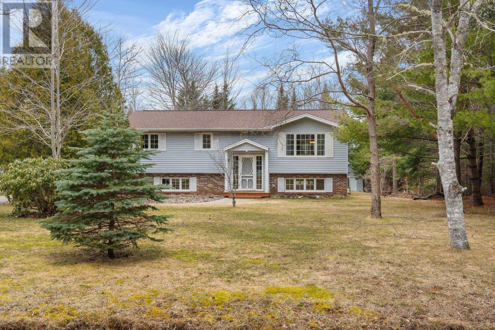 8 Cumberland Way, Windsor Junction, Nova Scotia  B2T 1H4 - Photo 3 - 202505874