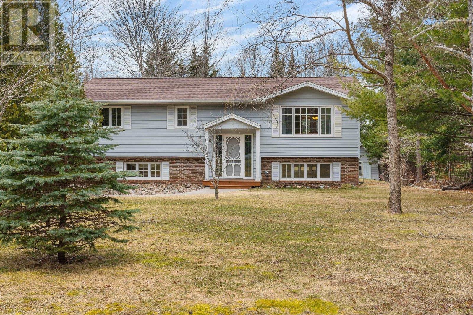 8 Cumberland Way, Windsor Junction, Nova Scotia  B2T 1H4 - Photo 4 - 202505874