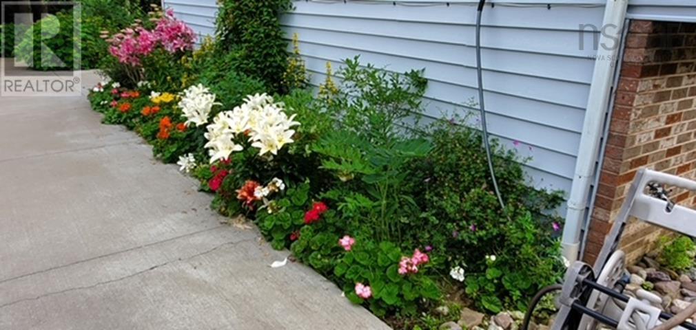 8 Cumberland Way, Windsor Junction, Nova Scotia  B2T 1H4 - Photo 49 - 202505874