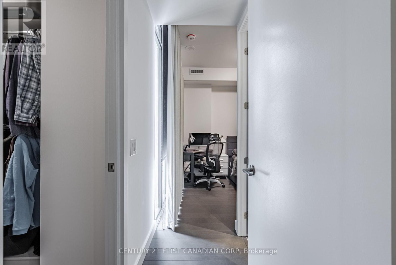 1405 - 81 Wellesley Street E, Toronto, Ontario  M4Y 1C5 - Photo 24 - C12042963