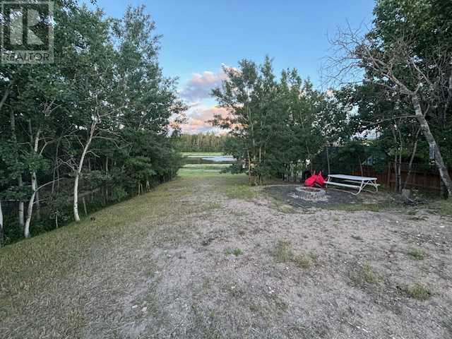 21 Sunset, Rural Stettler No. 6, Alberta  T0C 1G0 - Photo 2 - A2146217