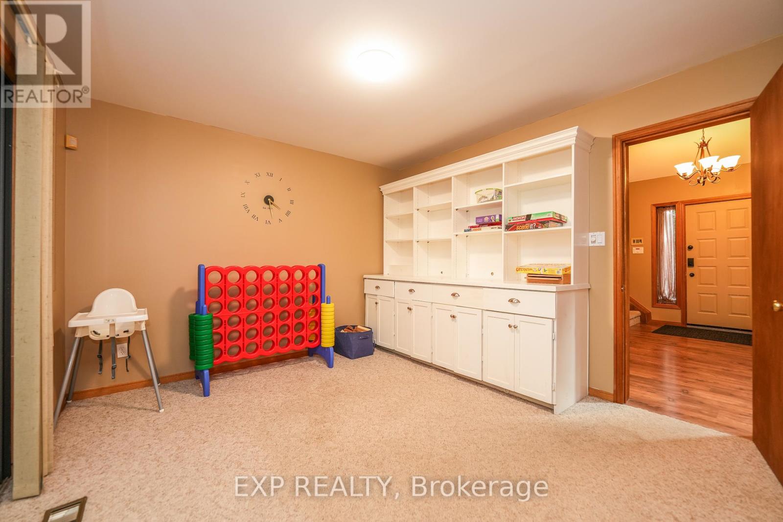 10207 Pinetree Drive, Lambton Shores, Ontario  N0M 1T0 - Photo 23 - X12043060