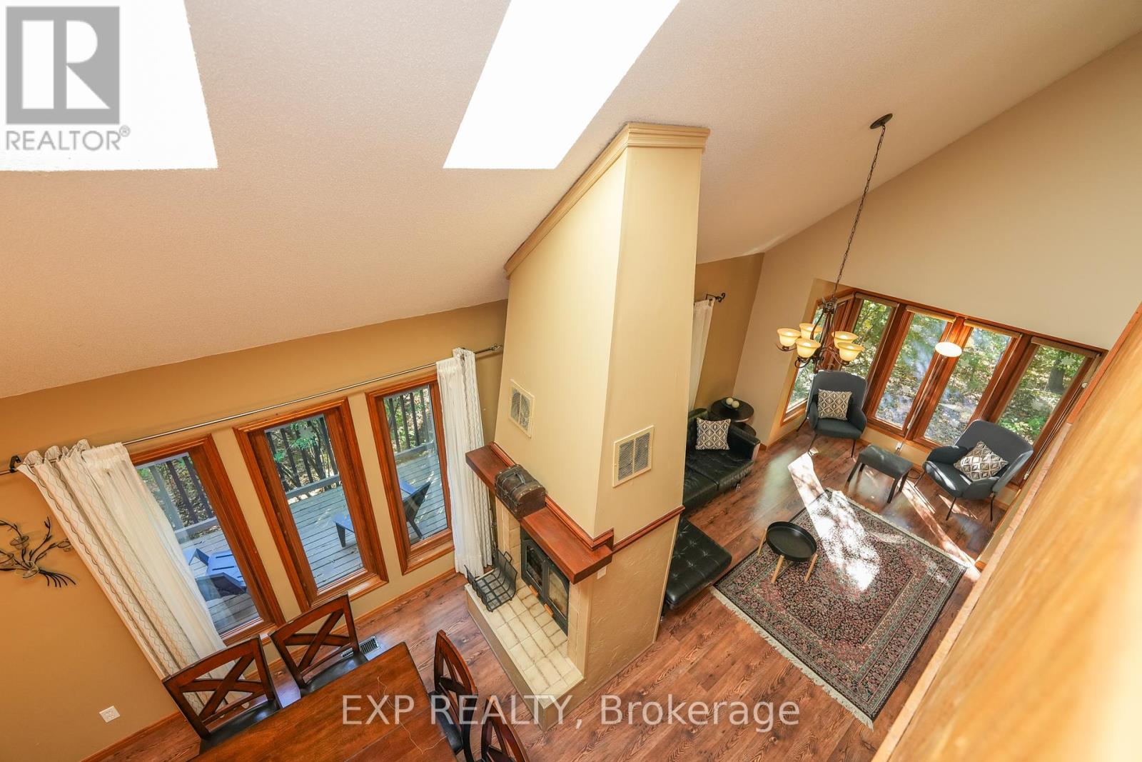 10207 Pinetree Drive, Lambton Shores, Ontario  N0M 1T0 - Photo 25 - X12043060