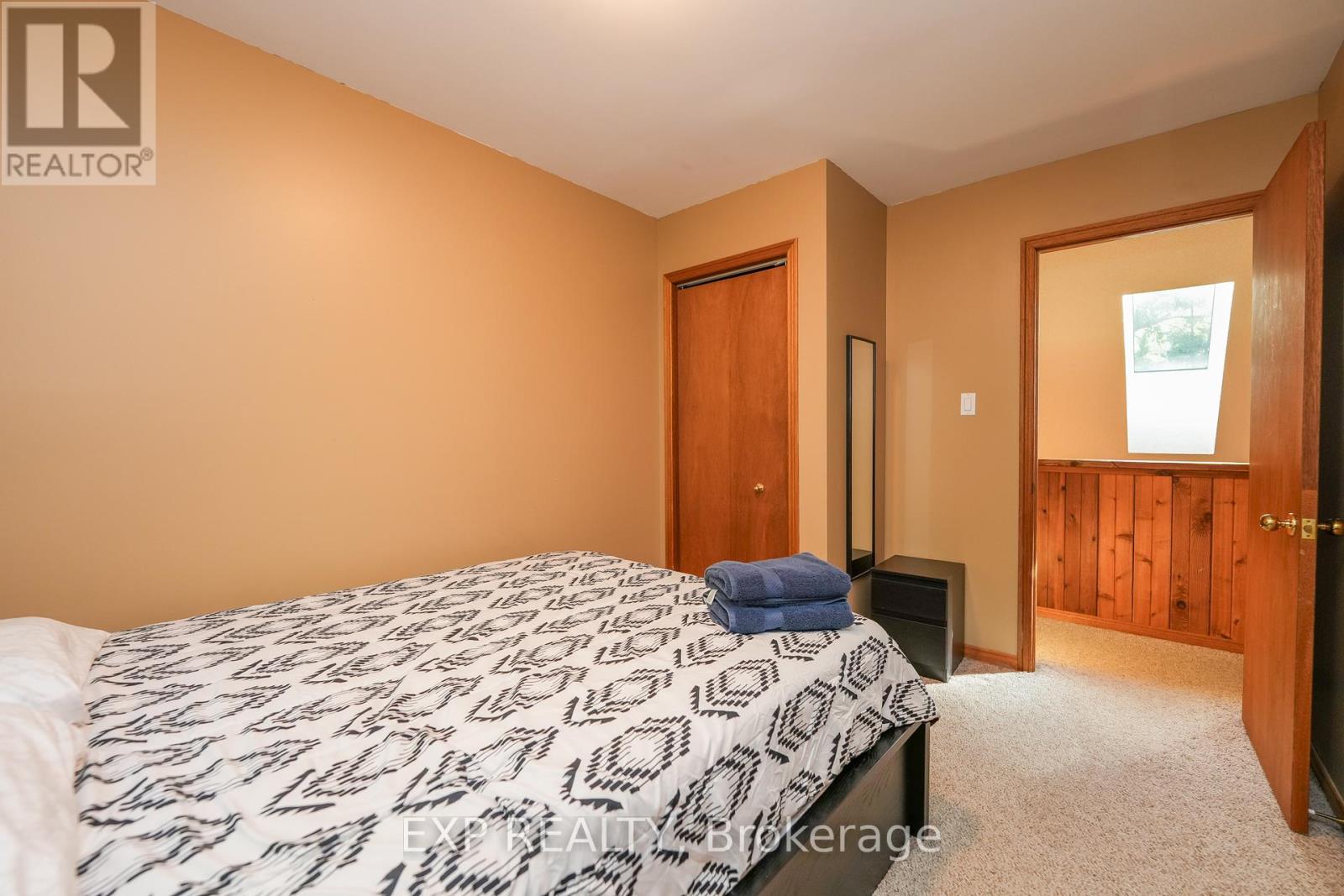 10207 Pinetree Drive, Lambton Shores, Ontario  N0M 1T0 - Photo 28 - X12043060