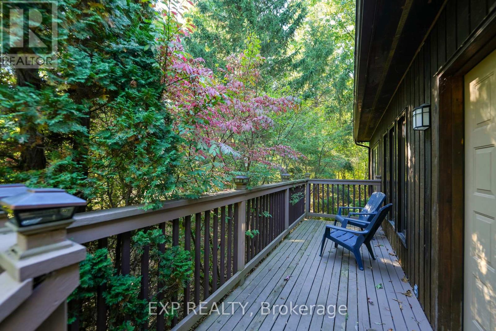 10207 Pinetree Drive, Lambton Shores, Ontario  N0M 1T0 - Photo 3 - X12043060