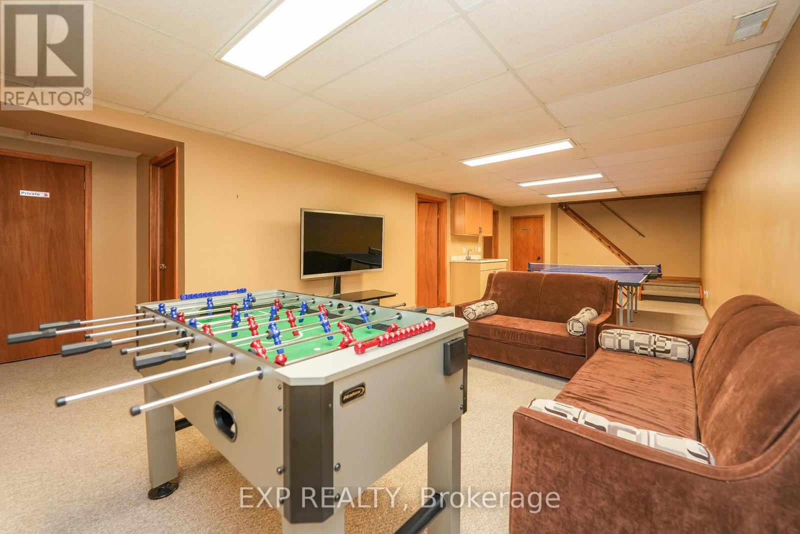 10207 Pinetree Drive, Lambton Shores, Ontario  N0M 1T0 - Photo 39 - X12043060