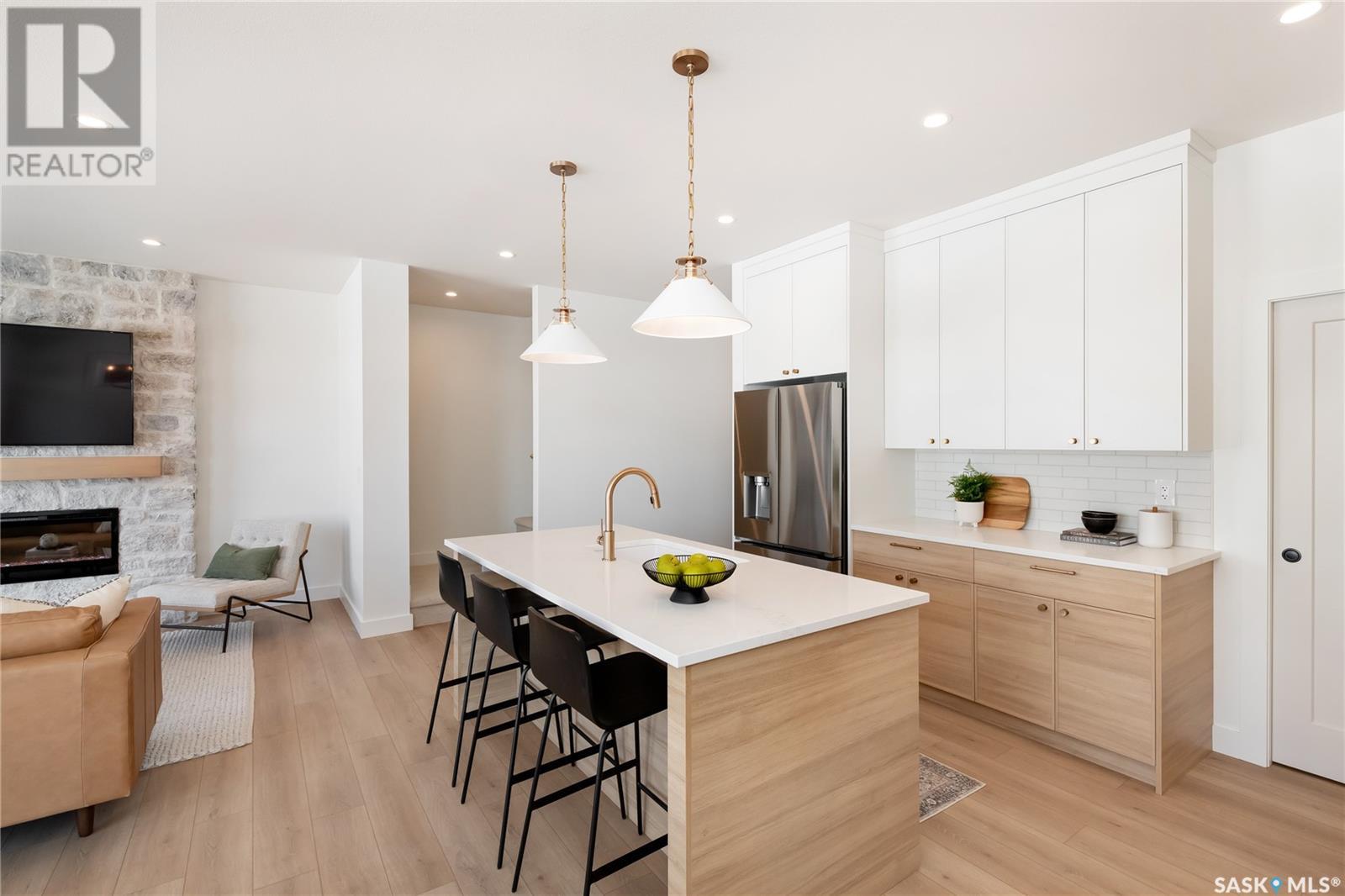 Property at 142 Katz AVENUE image 3