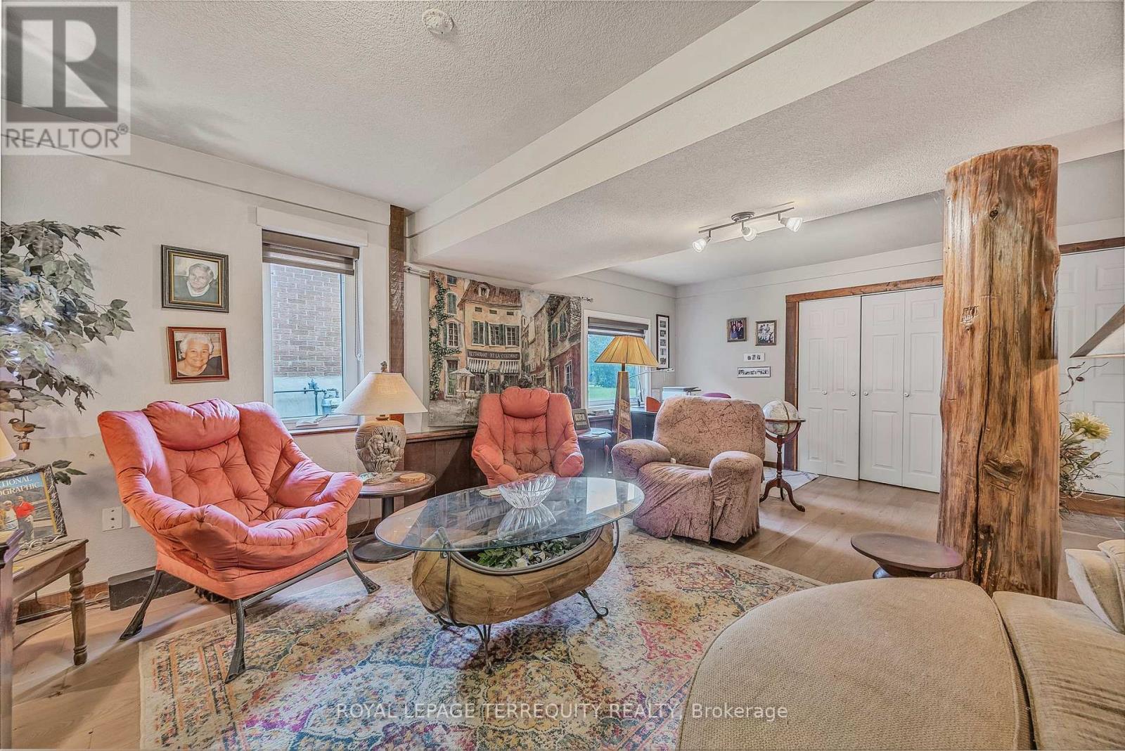 2211 Mildred Avenue, Innisfil, Ontario  L9S 2B9 - Photo 13 - N12040826