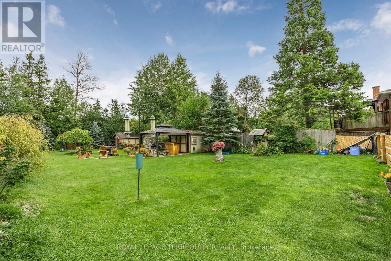 2211 Mildred Avenue, Innisfil, Ontario  L9S 2B9 - Photo 33 - N12040826