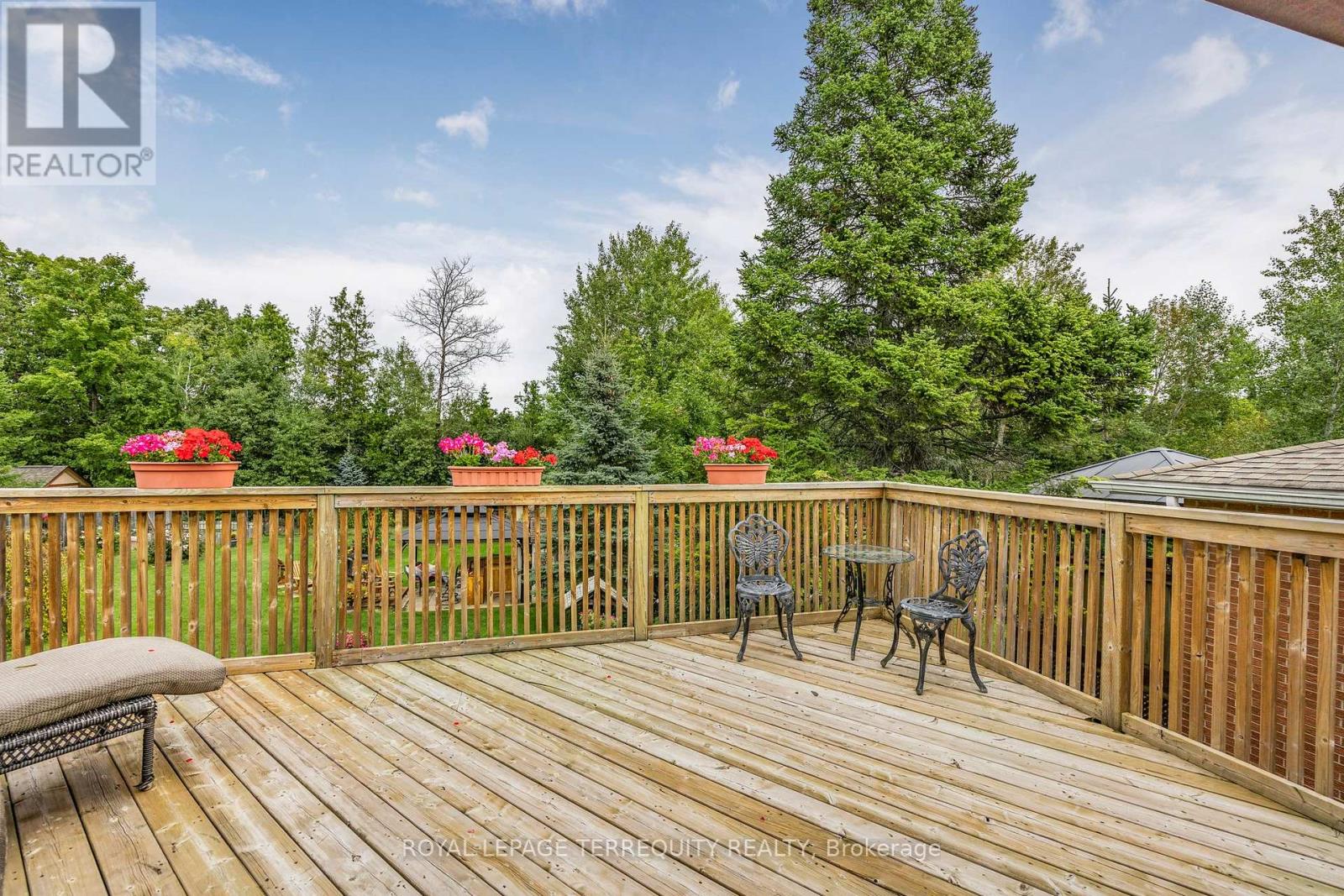 2211 Mildred Avenue, Innisfil, Ontario  L9S 2B9 - Photo 39 - N12040826