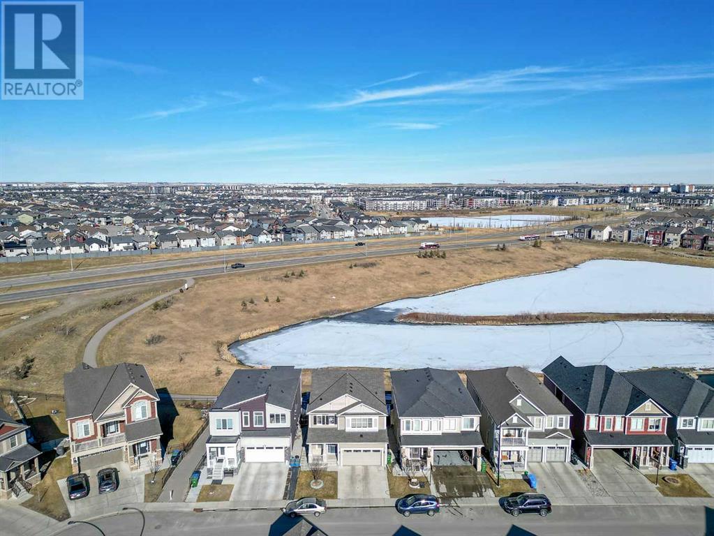 Property at 223 Cityscape Gardens NE image 2