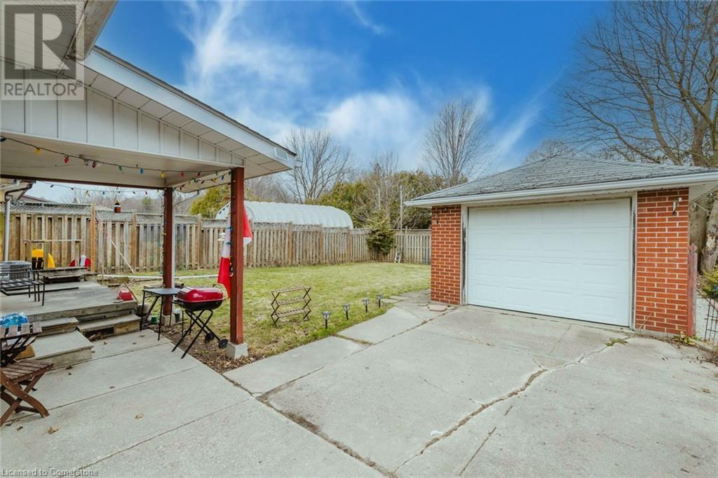 Property at 9 CALGARY Avenue image 4