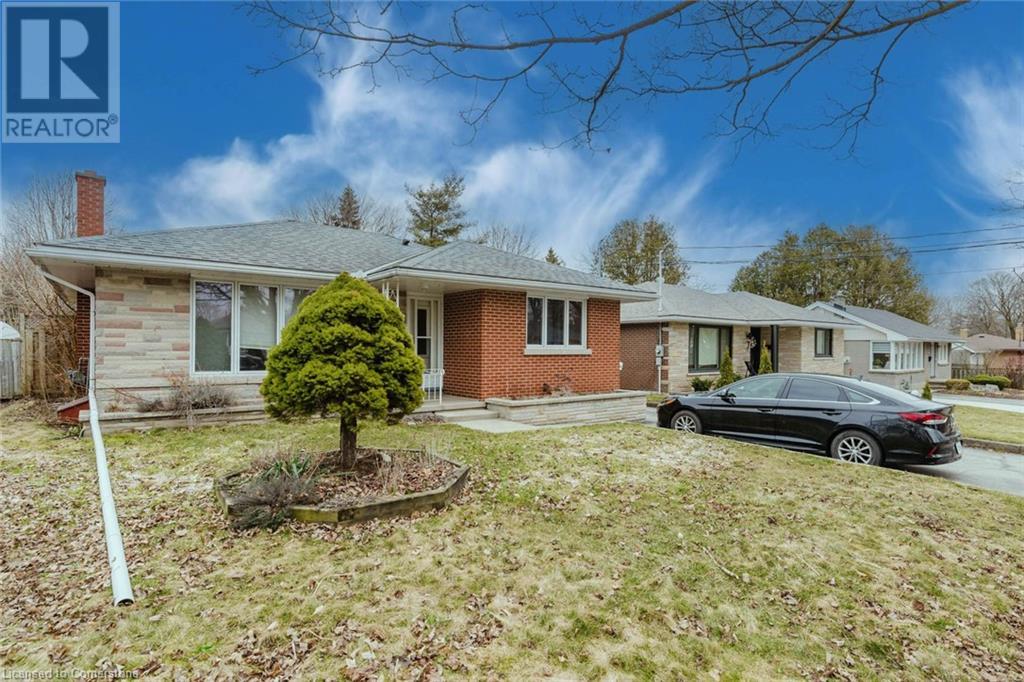 Property at 9 CALGARY Avenue image 2