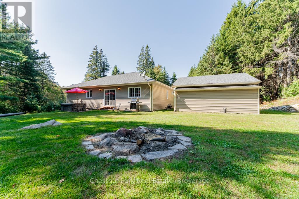 2253 Lone Pine Drive, Huntsville, Ontario  P0B 1L0 - Photo 29 - X12043072