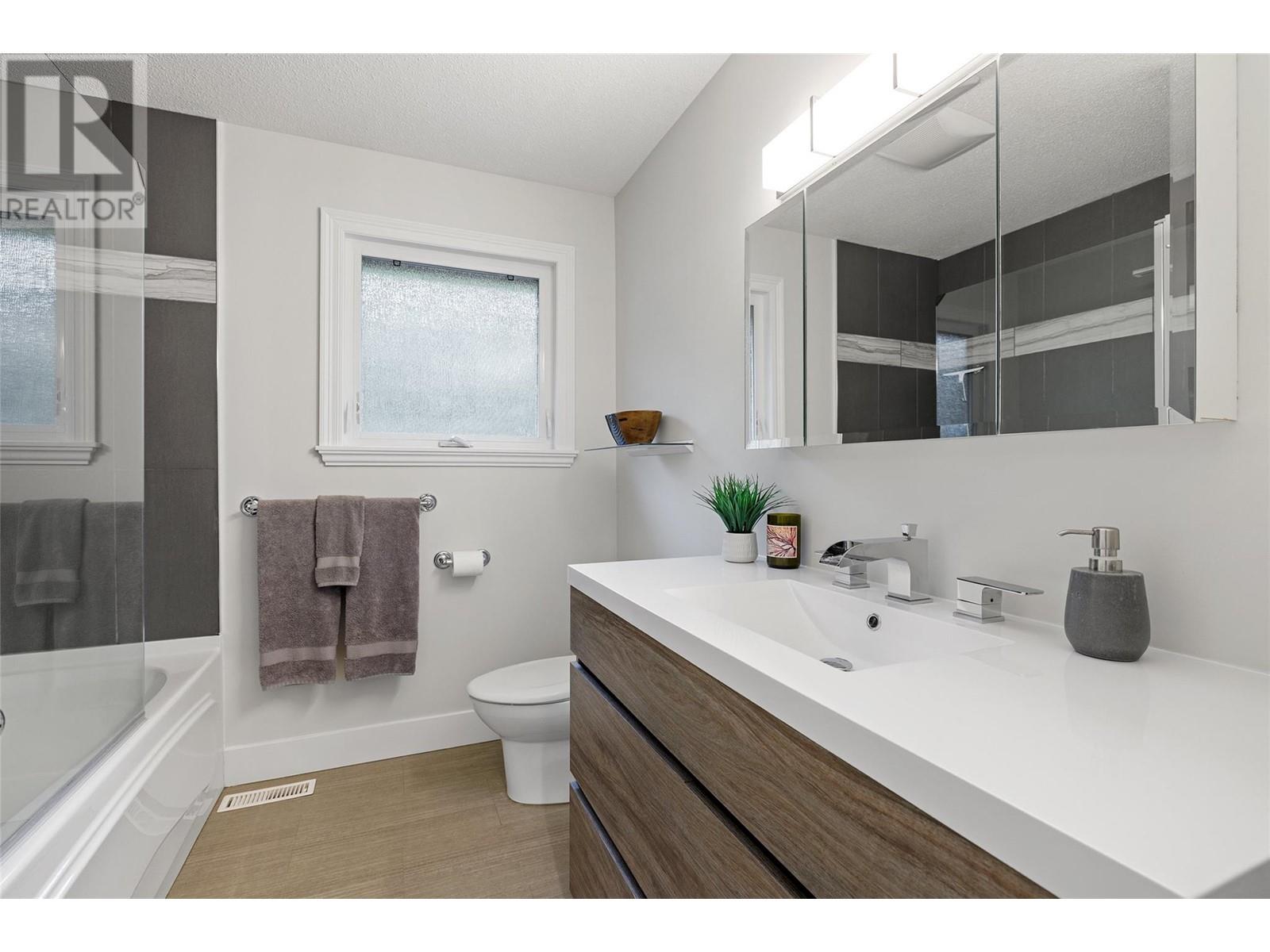 Property at 2140 McKenzie Road image 4