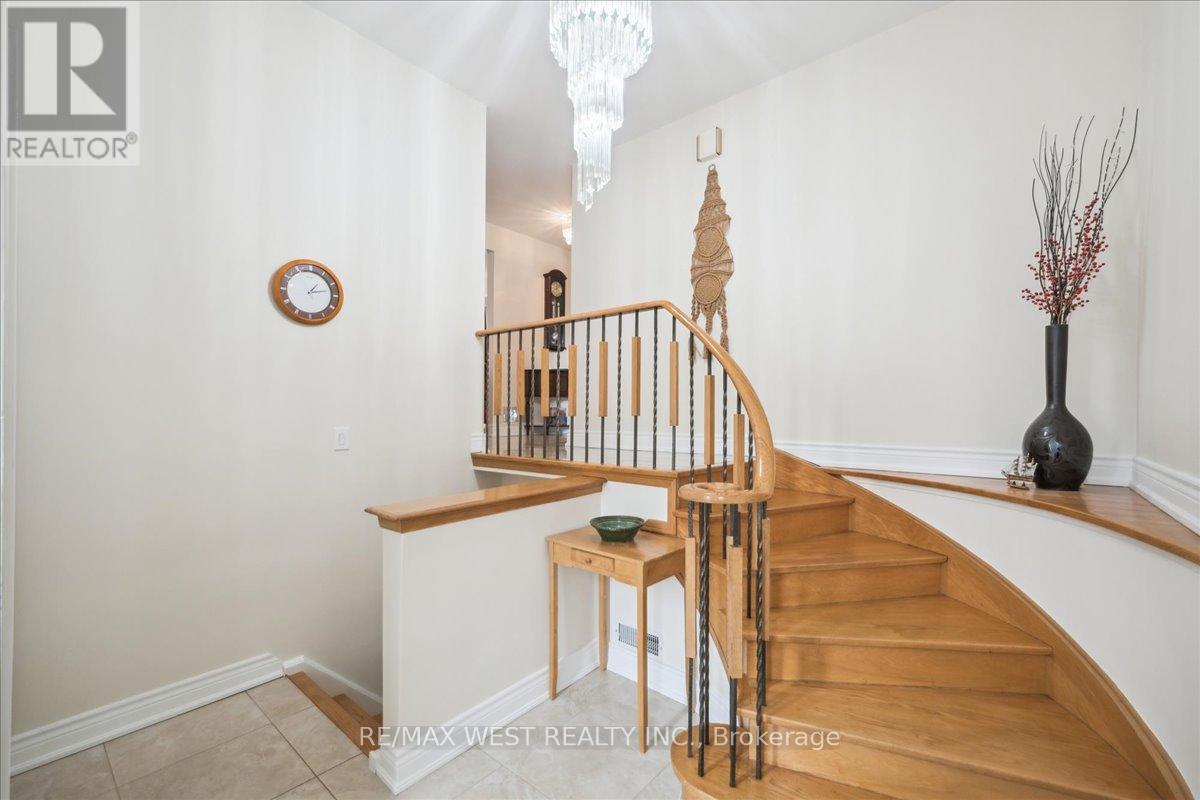 Property at 117 WILLIS ROAD image 2