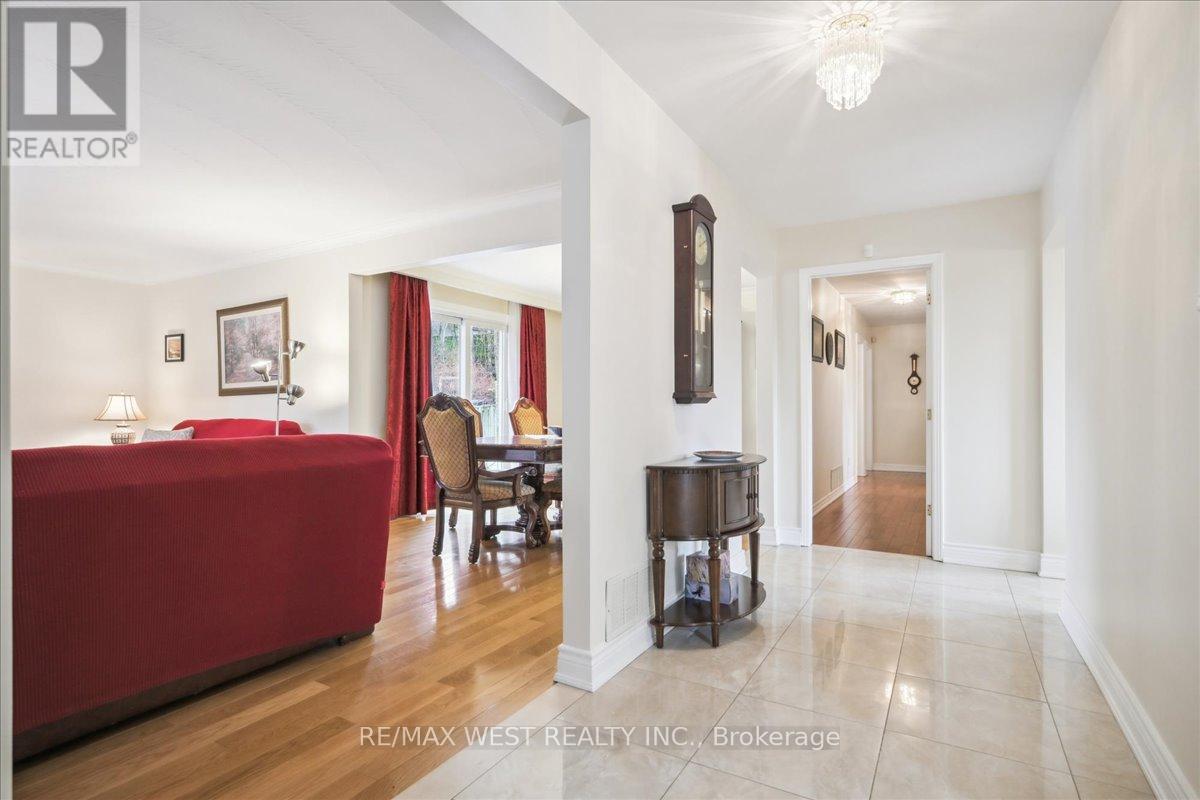 Property at 117 WILLIS ROAD image 3