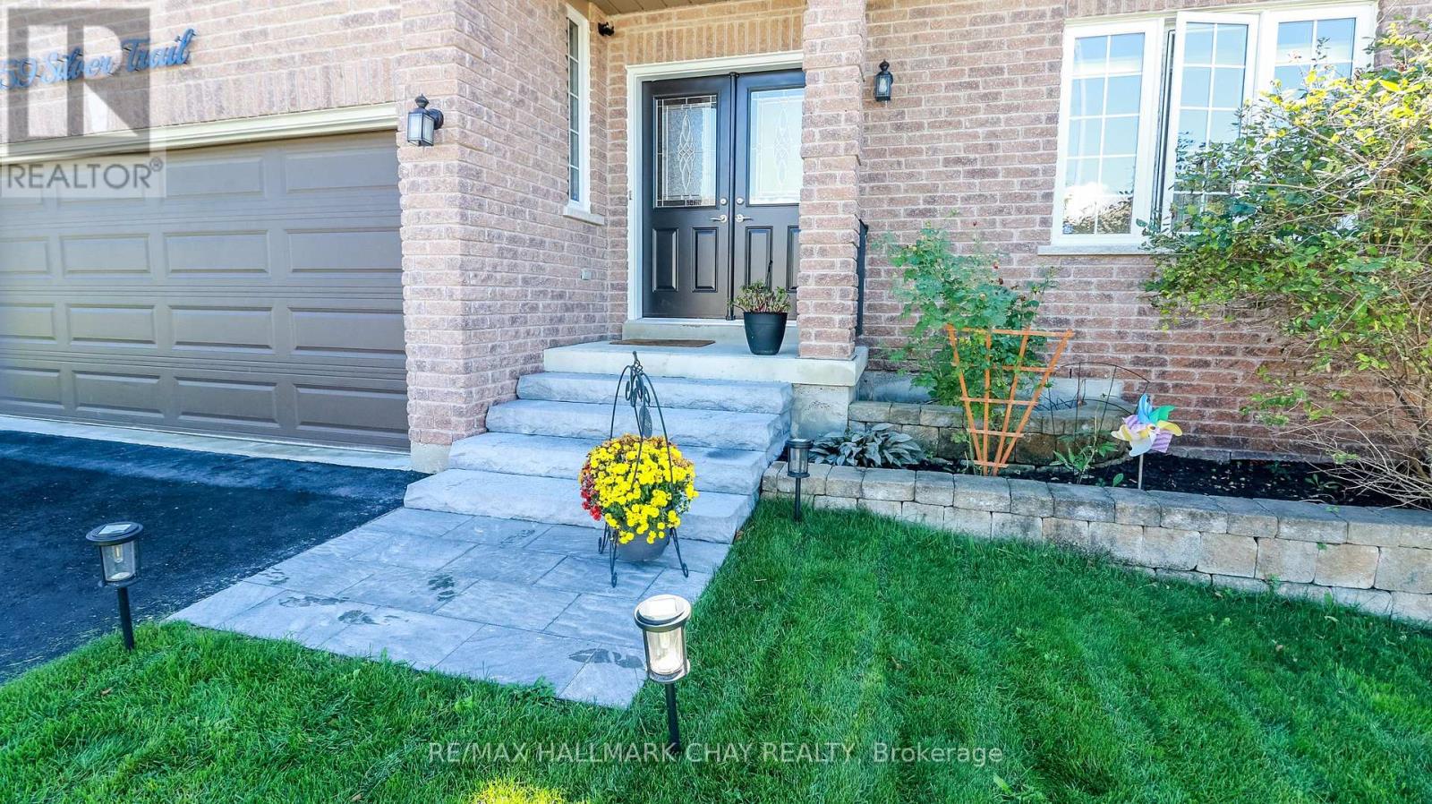Property at 59 SILVER TRAIL image 3