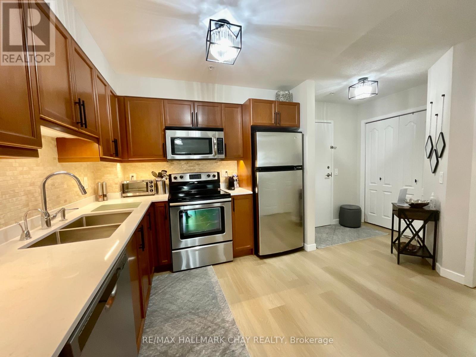 Property at 2306 - 6 DAYSPRING CIRCLE image 4
