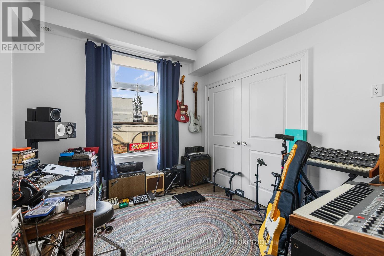 3a - 1 Lansdowne Avenue, Toronto, Ontario  M6K 1M2 - Photo 3 - W12042957