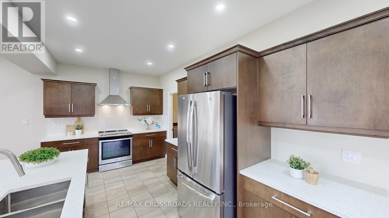 1395 Lawson Road, London, Ontario  N6G 0V4 - Photo 15 - X12042997