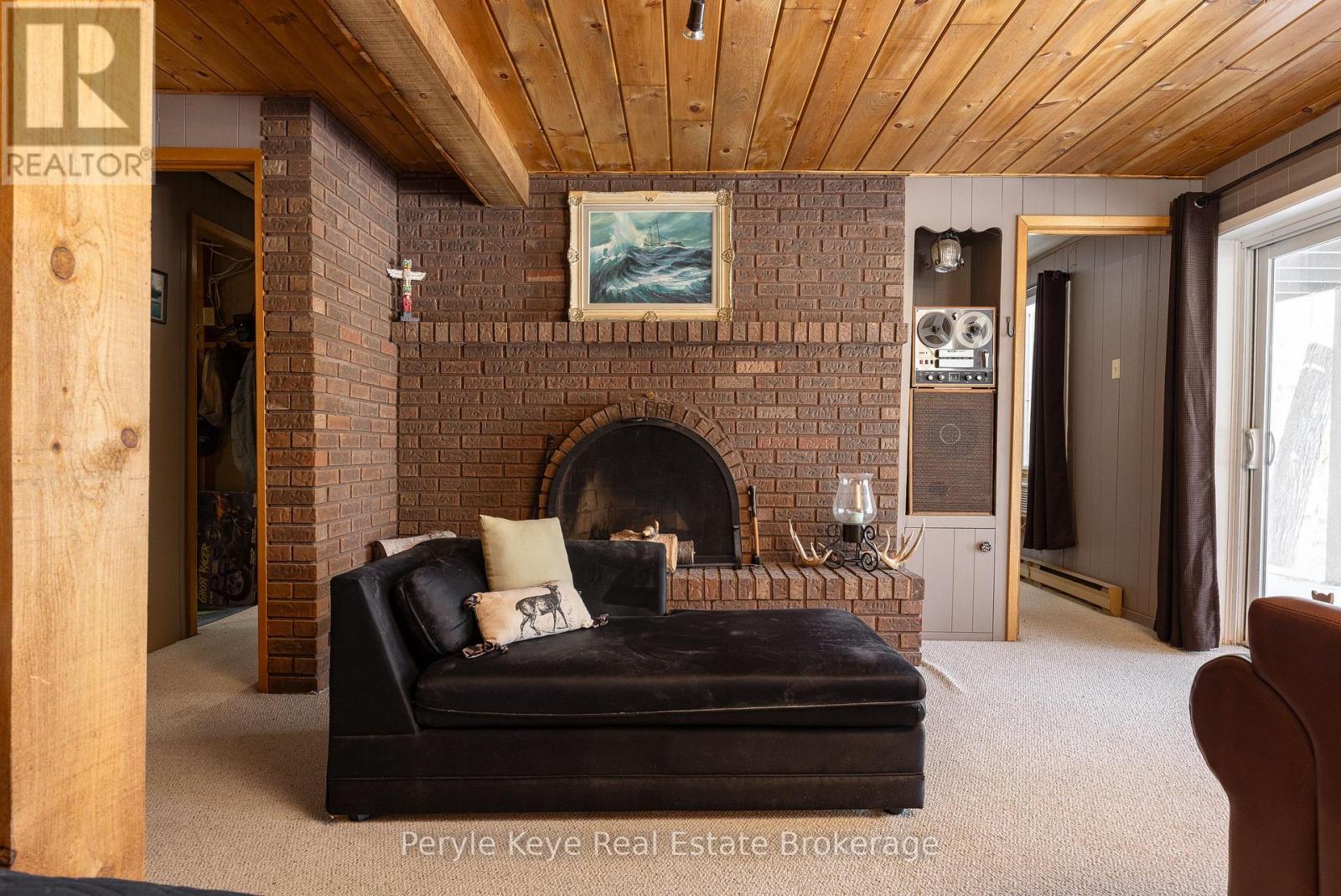 1019 Raspberry Lane, Lake Of Bays, Ontario  P0A 1H0 - Photo 38 - X12041973