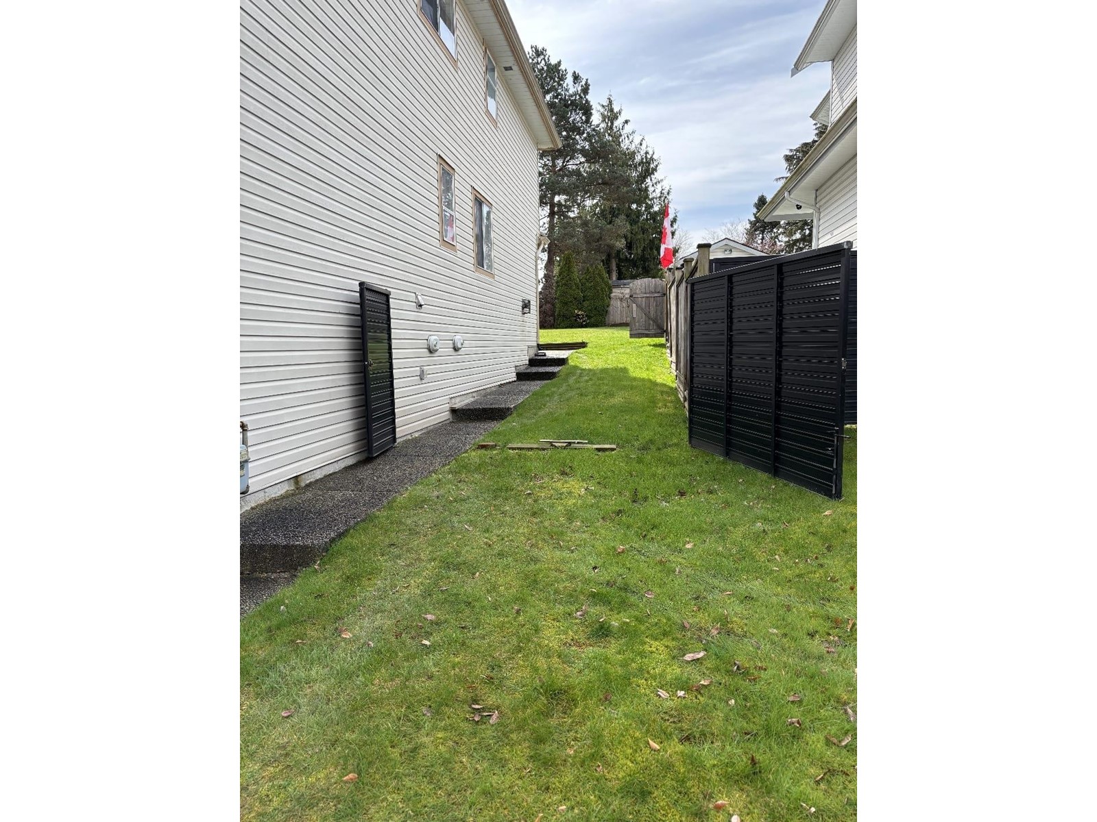 Property at 12236 67A AVENUE image 3