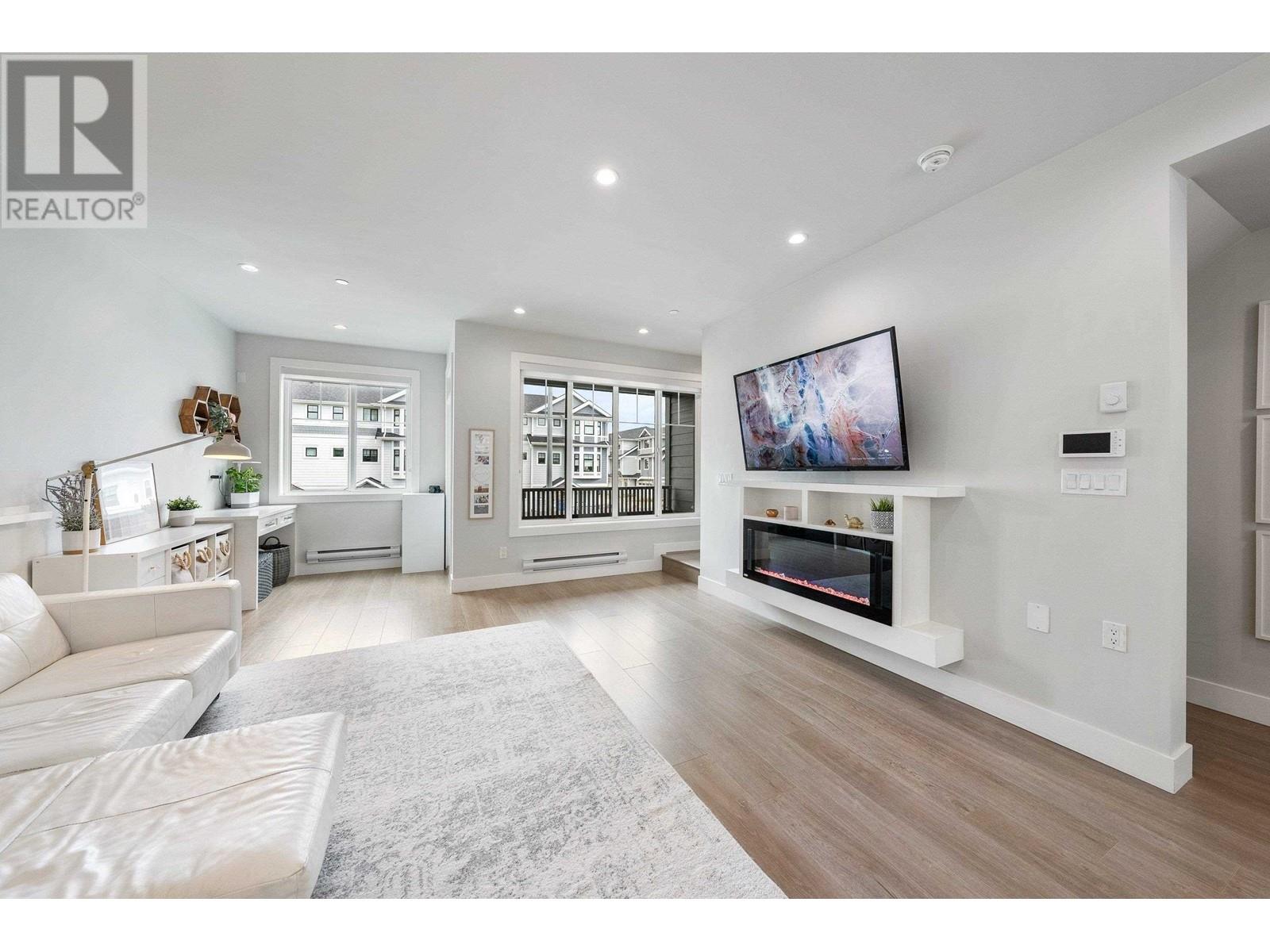40 188 Wood Street, New Westminster, British Columbia  V3M 0H6 - Photo 3 - R2982282