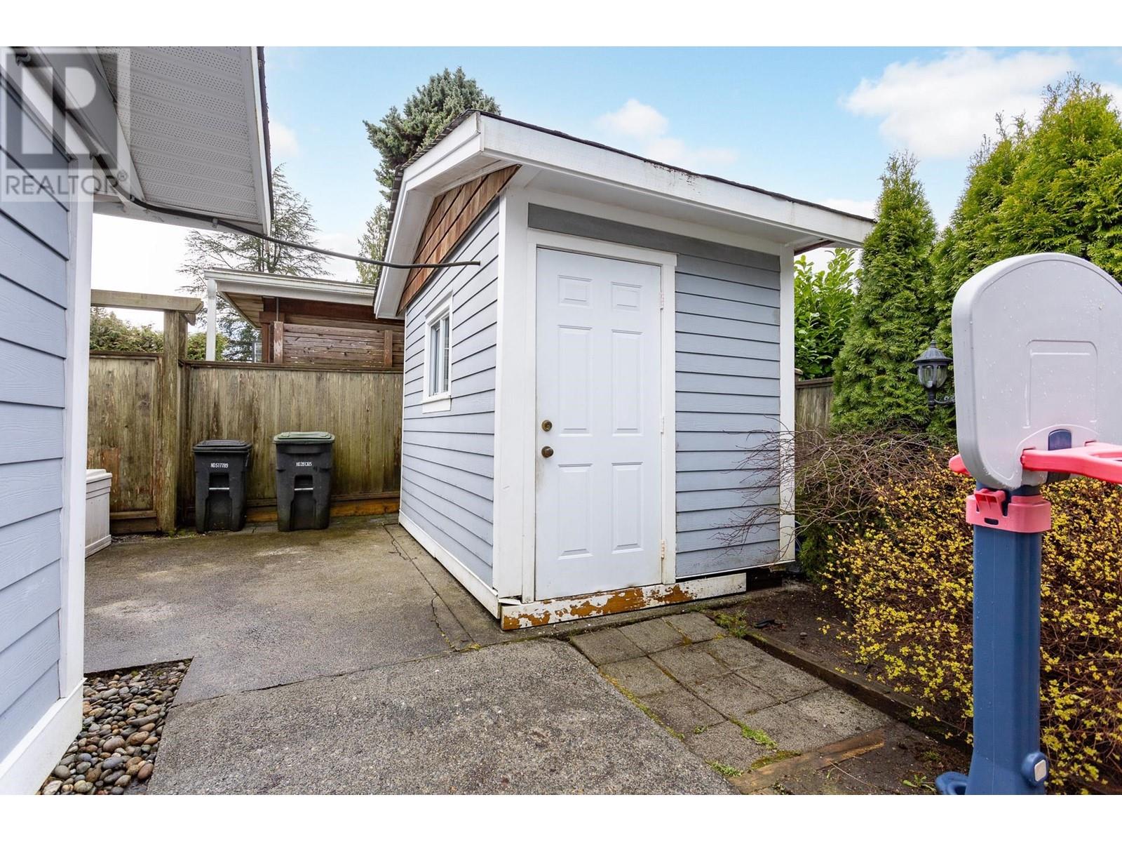 19588 117b Avenue, Pitt Meadows, British Columbia  V3Y 1G8 - Photo 21 - R2982313