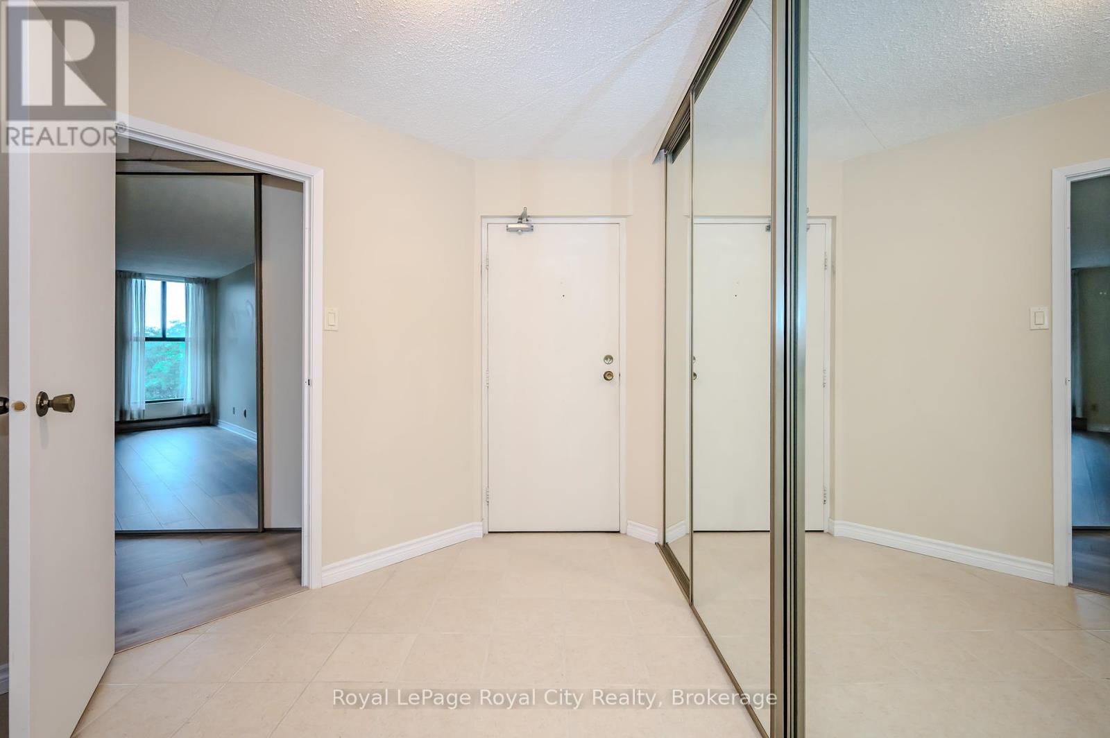 608 - 22 Marilyn Drive, Guelph, Ontario  N1H 7T1 - Photo 3 - X12043094