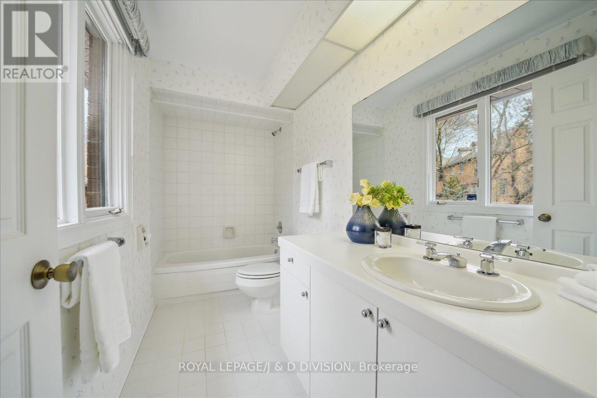 2 Ivor Road, Toronto, Ontario  M4N 2H4 - Photo 26 - C12043128