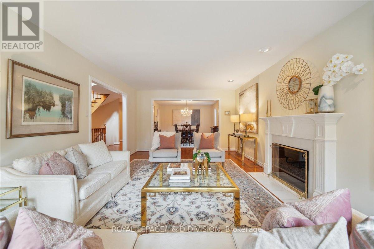 2 Ivor Road, Toronto, Ontario  M4N 2H4 - Photo 6 - C12043128