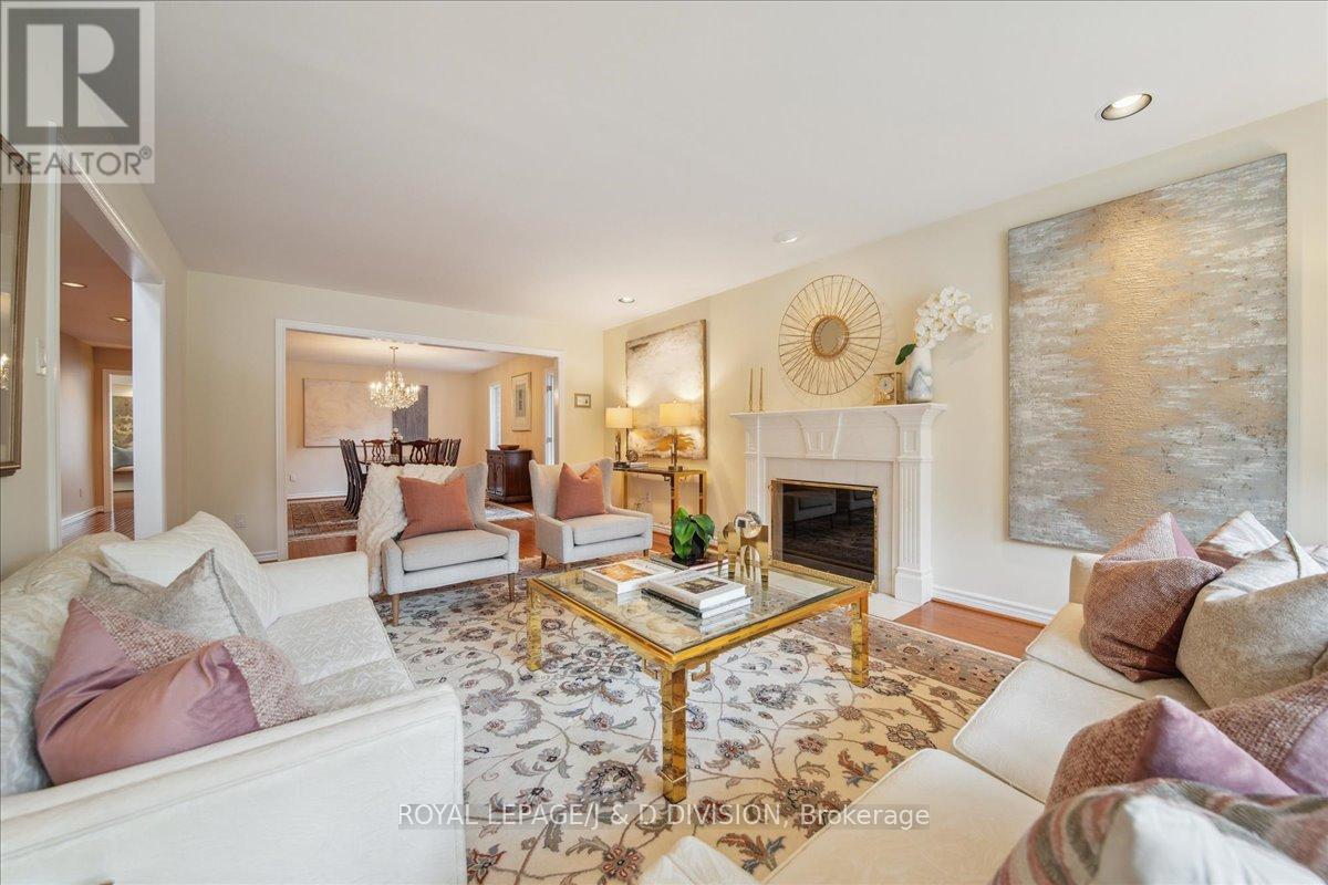 2 Ivor Road, Toronto, Ontario  M4N 2H4 - Photo 7 - C12043128