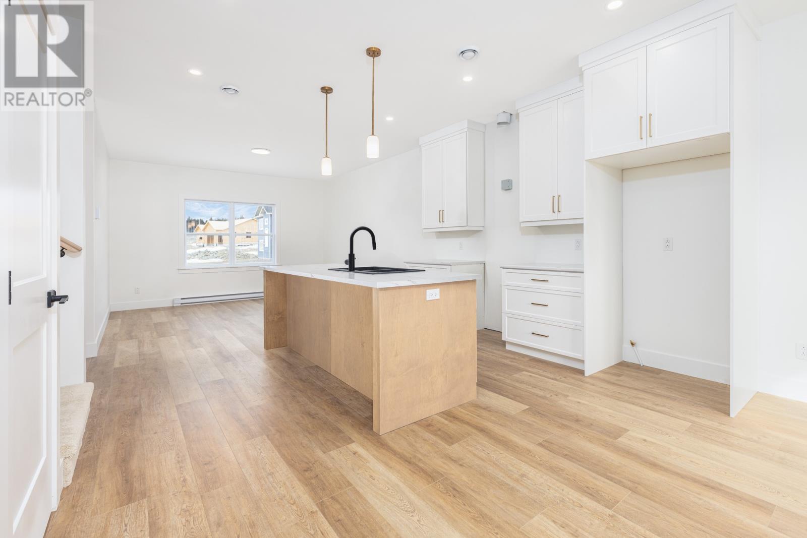 Property at 113 LaSalle Drive image 5