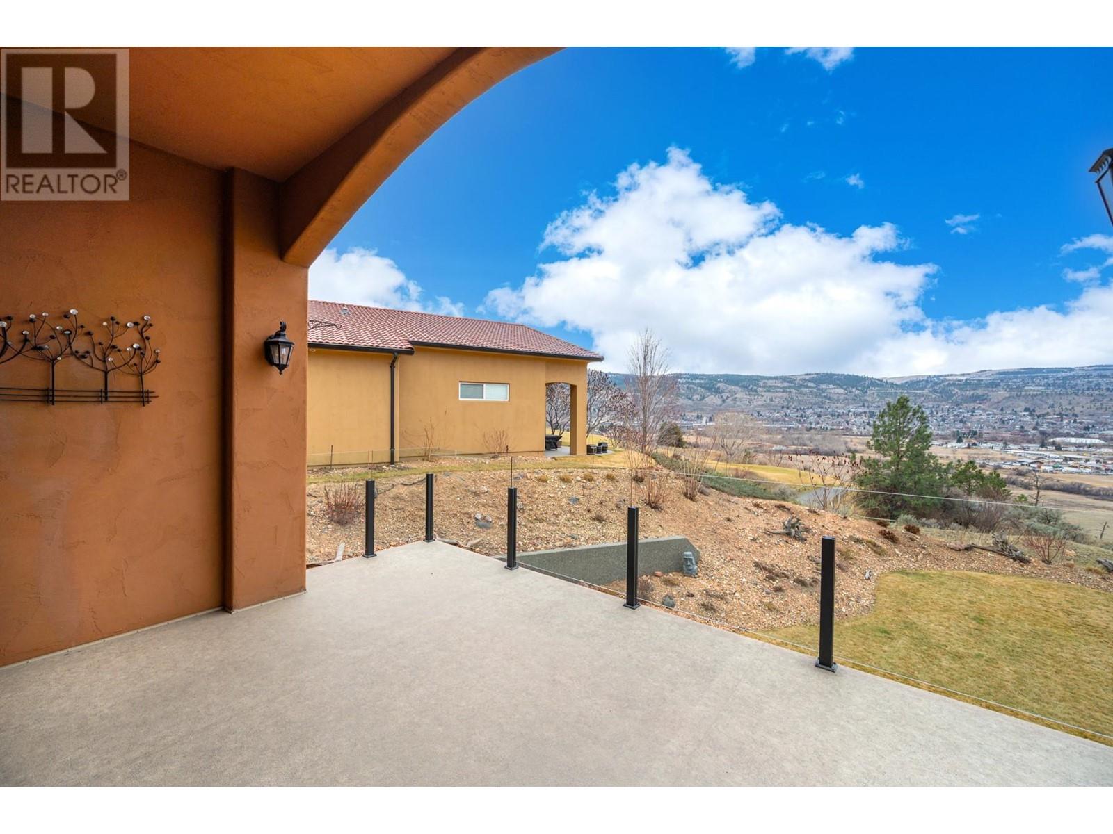 Property at 813 ROSEWOOD Drive image 4