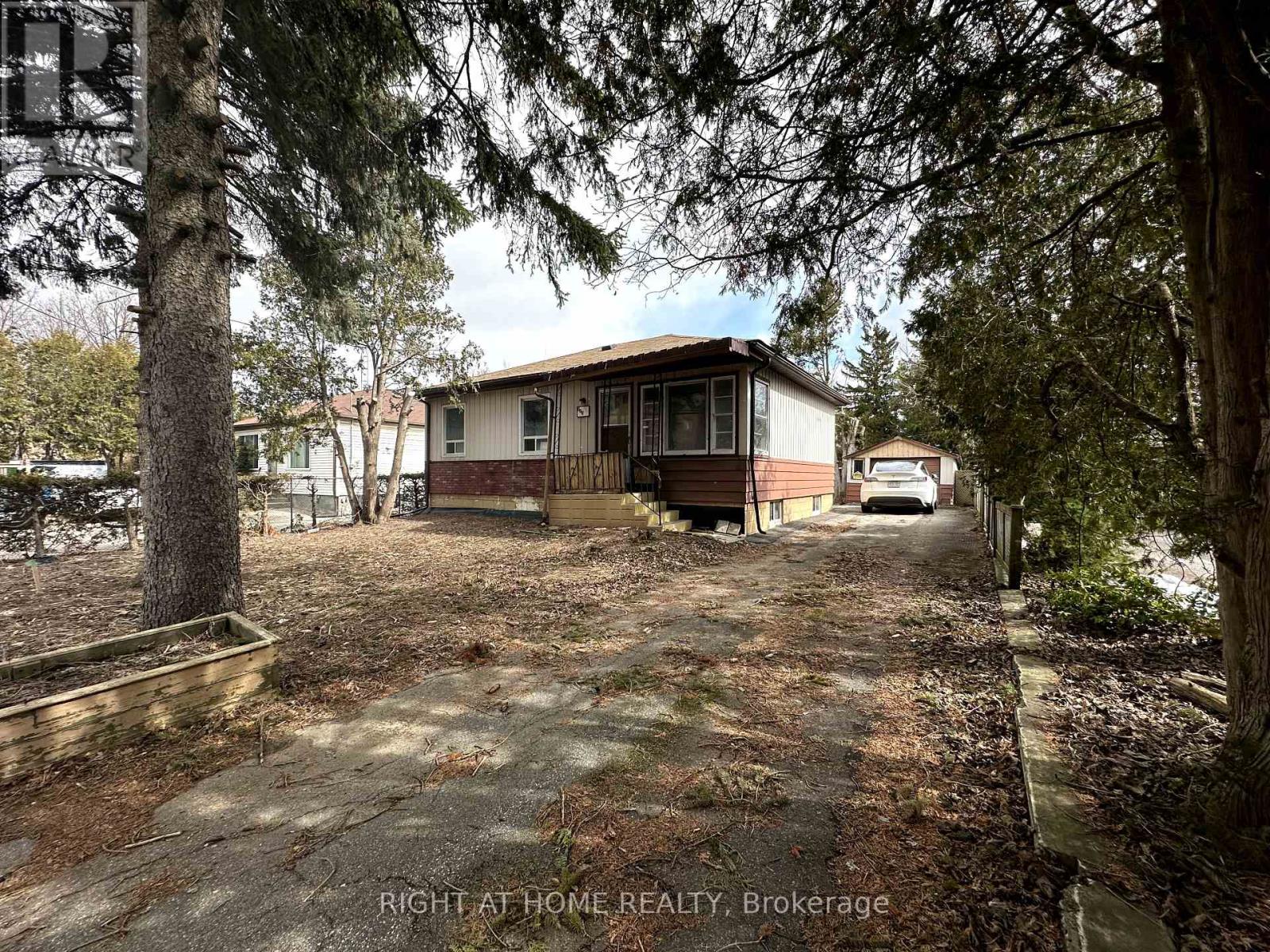 Property at 225 ESSEX AVENUE image 1