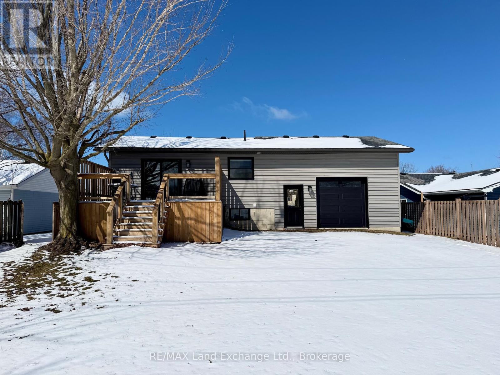 329 Bricker Street, Saugeen Shores, Ontario  N0H 2C1 - Photo 26 - X12043227