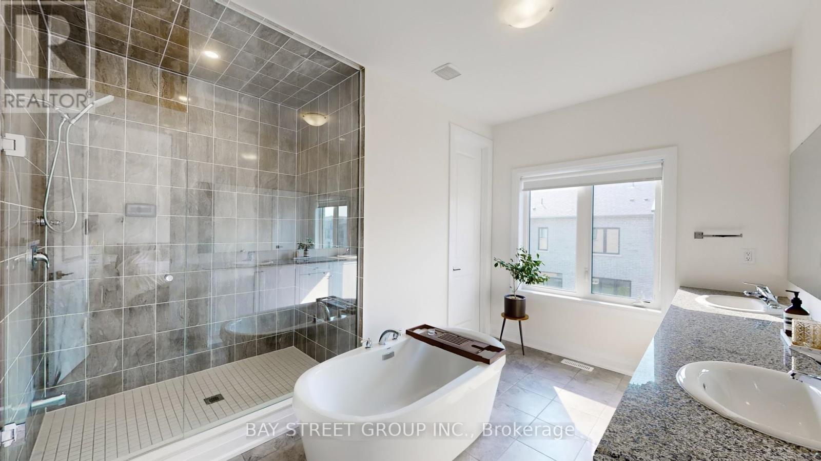 97 Halldorson Avenue, Aurora, Ontario  L4G 0C5 - Photo 26 - N12043186