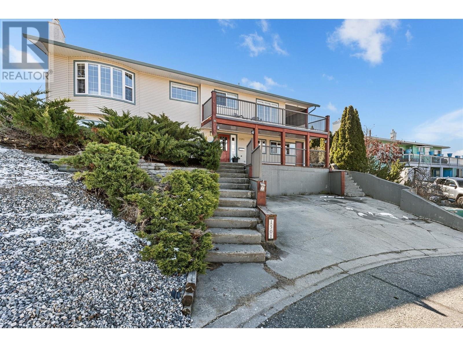 Property at 1501 40 Street image 1