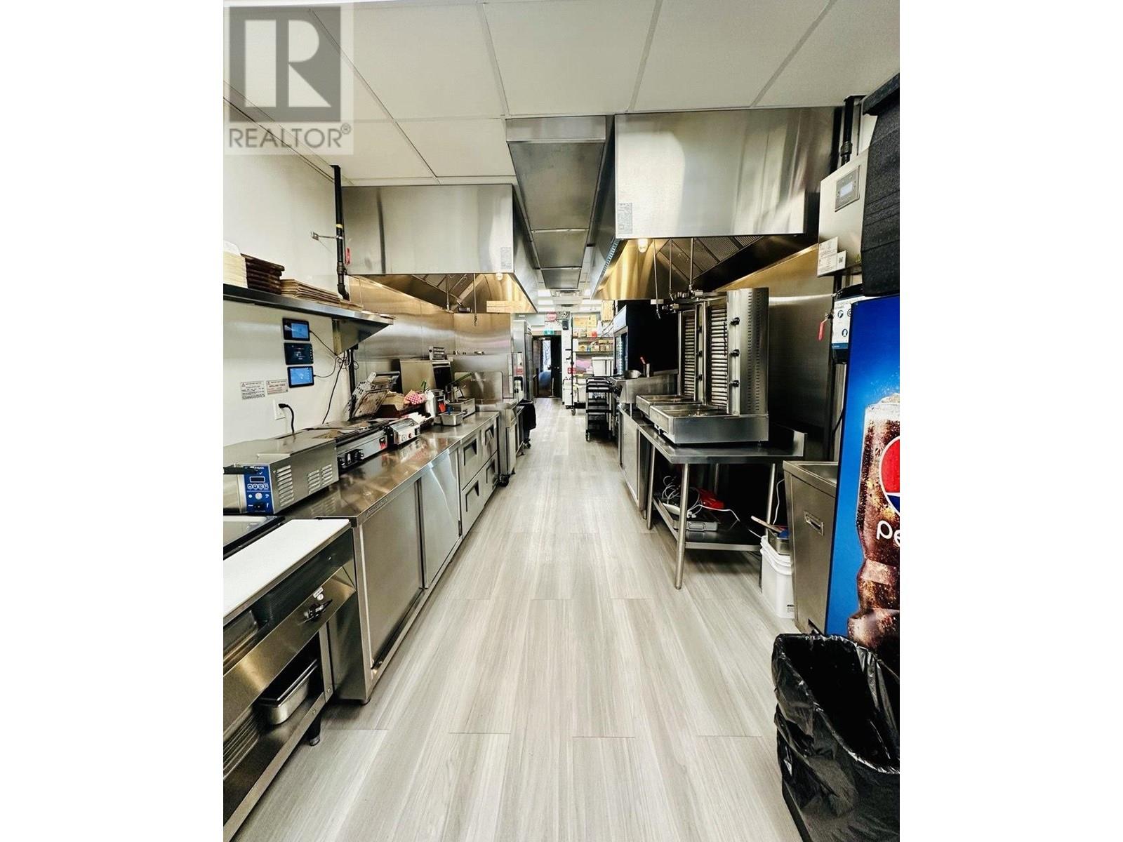 3209 W Broadway, Vancouver, British Columbia  V6K 2H5 - Photo 9 - C8067523
