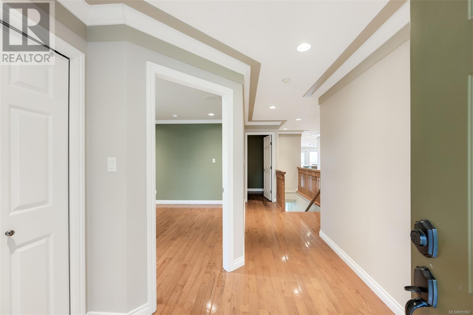 Property at 6 Werra Landing image 1
