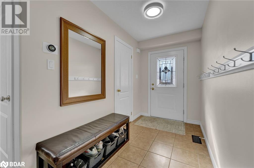34 Quigley Street, Angus, Ontario  L3W 0P3 - Photo 5 - 40709553
